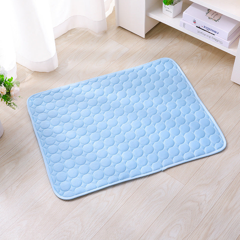 Self-Cooling Mat for Dogs and Cats, Thin Cooling Blanket Dog Summer Dog Mat Bed Cooling Blanket Non-Slip Cooling Pad Portable Washable Pet Cooling Mat for Home, Car, Travel